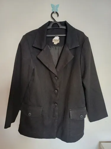 Blazer cenarium, G, veste 50. Em bom estado e sem avaria.