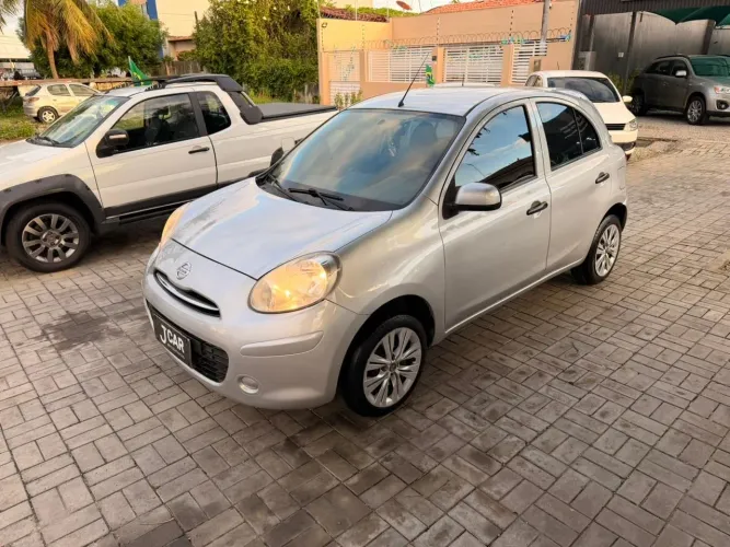 Nissan March S 1.0 16V Flex Fuel 5P 2013