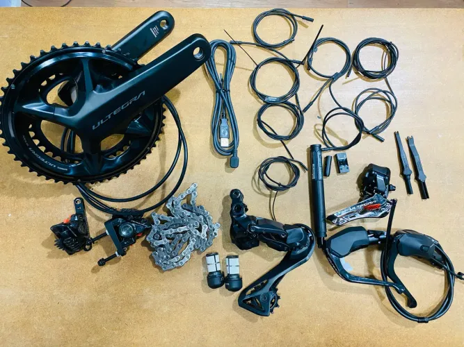 Grupo Shimano Ultegra/Dura Ace DI2 12v HIDRÁULICO (TT / TRI)