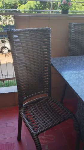 Vendo Mesa de mármore, toda de mármore!