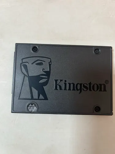 SSD Kingston de 500 GB e 1 TB