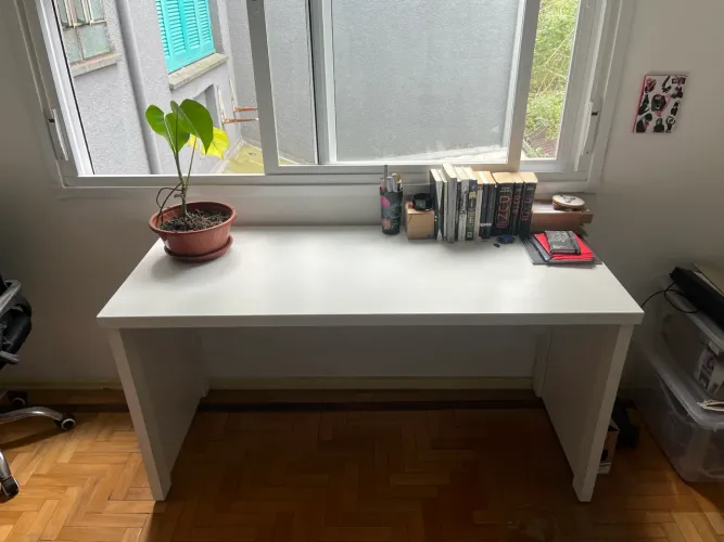 Escrivaninha branca mdf 1.60m aprox