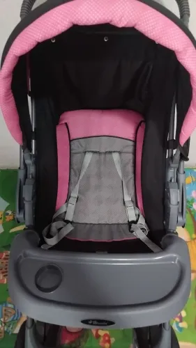 Carrinho de Bebê Com Função Reverso Topázio Menina Rosa