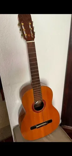 Um clássico dos anos 80 , violão Di Giorgio