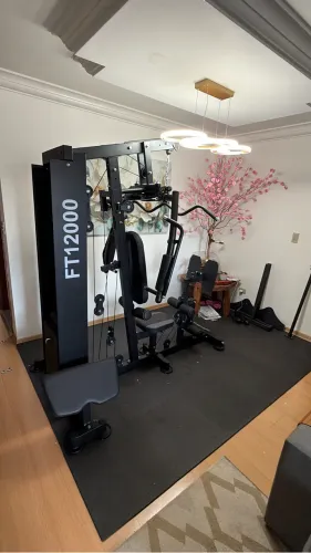 Estação de Musculação Academia Evolution 12000