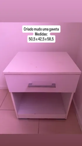 Criado mudo 