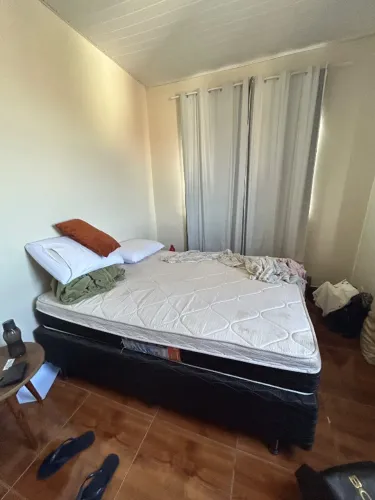 Cama box casal semi nova