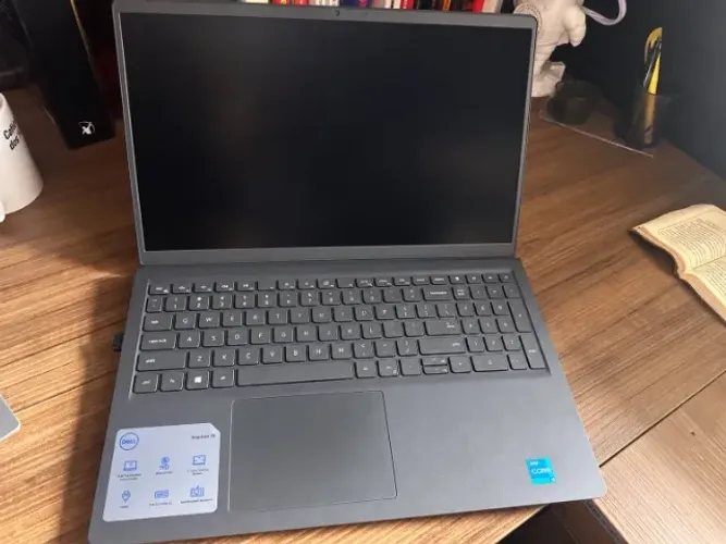 Notebook Dell Inspiron 15 3520 | Core i5 12ª Geração | 8GB RAM | SSD 512GB | Windows 11
