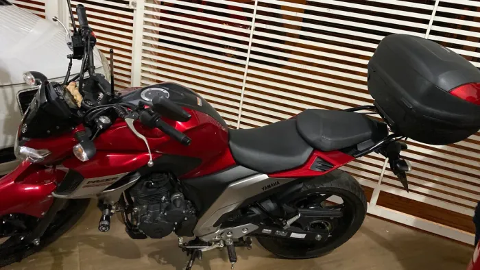 Yamaha Faser 250 flex vermelha 