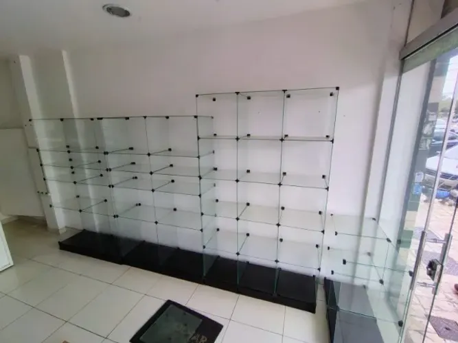 prateleira de vidro