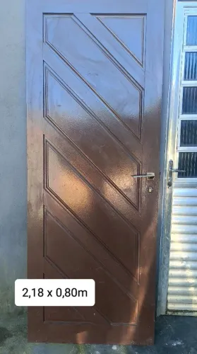 Porta Jatobá