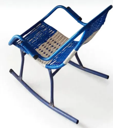 Cadeira de balanço infantil