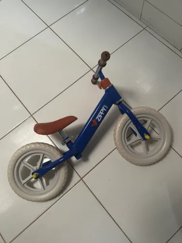 Bicicleta de equilíbrio Zippy Toys