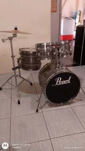 Vendo corpo de bateria com prato x17