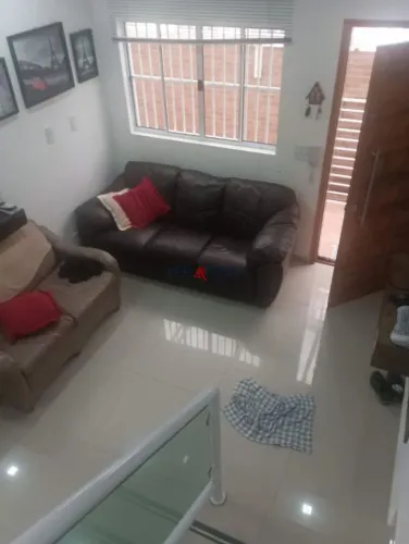 Sobrado à Venda em Imperador, Praia Grande - SP