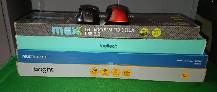 DESAPEGO: 4 teclados sem fio e 5 mouses: Bright, Logitech, Max e Multi (TODOS NA CAIXA)
