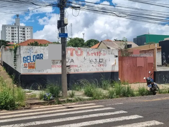 Terreno à Venda no Bairro Brasil