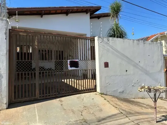 Vendo esta casa no Bairro Da Paz - Santos Dumont - Contrato em Cartório.