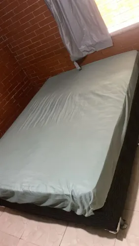 CAMA BOX E COLCHÃO R$ 250,00