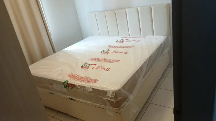 Colchão molas ensacadas+ base box Queen , fábricamos em todas as medidas!