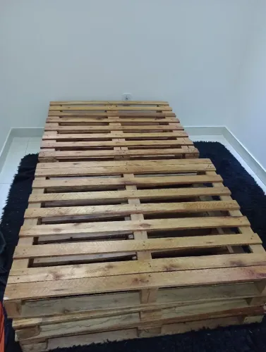 Vendo cama box casal simples, colchão casal, e paletes