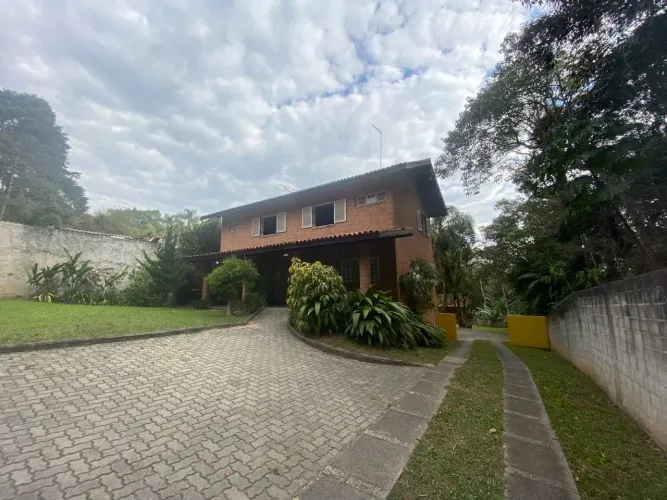 Chácara para aluguel, 4 quartos, 4 suítes, 18 vagas, Chácaras Bartira - Embu das Artes/SP