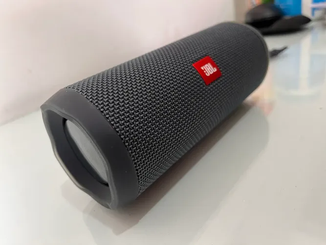JBL Flip 4