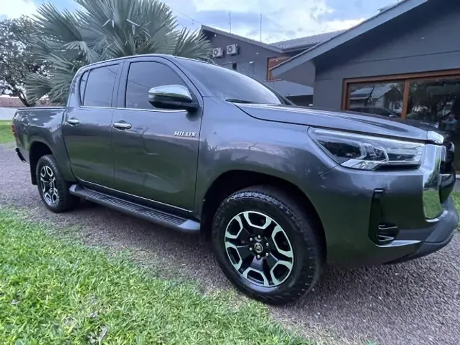 Toyota Hilux CD SRX 4X4 2.8 TDI 16V Diesel Aut. 2021