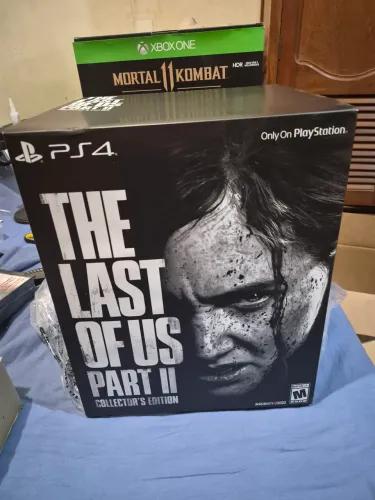 The last of Us part 2 collectors edition ps4 lacrado