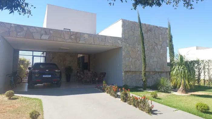 Casa pronta para morar no Condomínio Terras Alphaville Senador Canedo