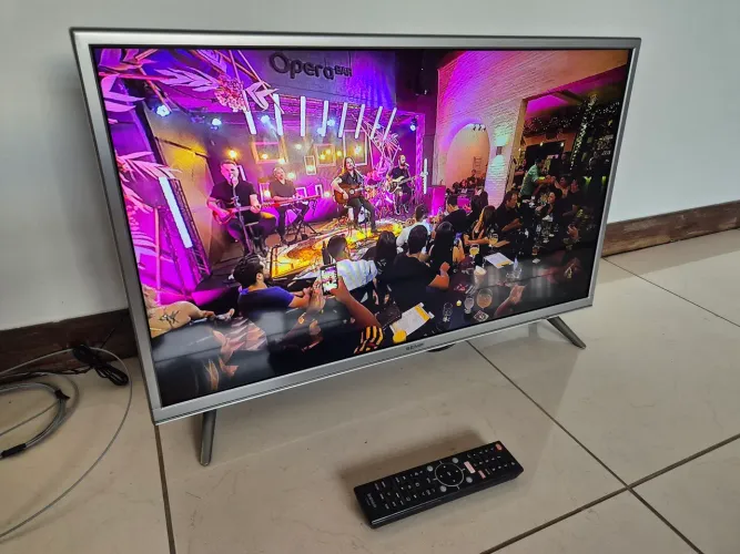 Smart TV Semp 32" LED HD (Modelo L32S3900S) - Excelente Estado!