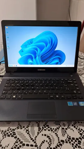 Notebook Samsung ATIV Book 2, Core i3, 8GB RAM, 250GB SSD ***FAVOR LER A DESCRIÇÃO***