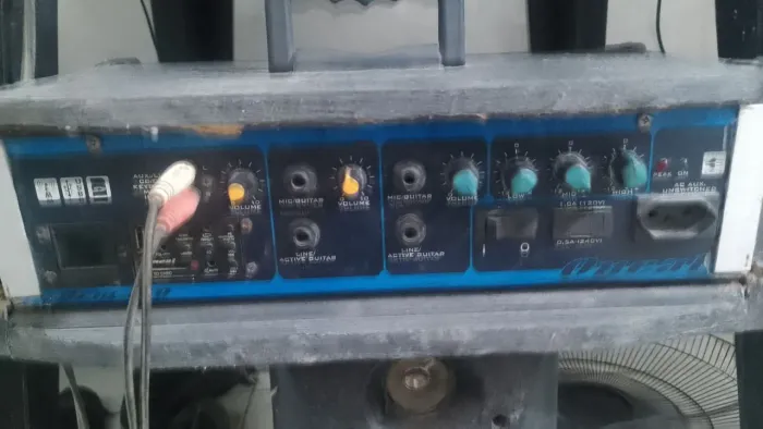 EXCELENTE PREÇO CAIXA CSR E AMPLIFICADOR PROFISSIONAL