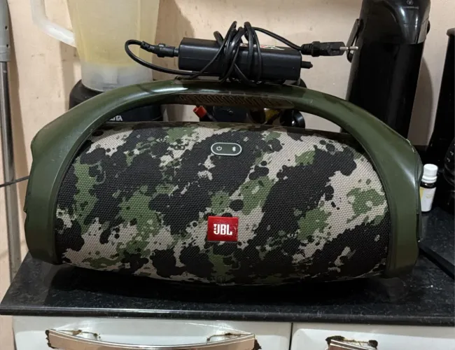 JBL Bombox 2 Toda original bateria nova.