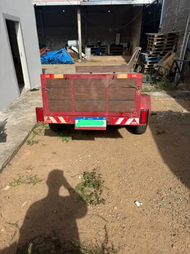 Carrocinha / Reboque legalizada e emplacada - R$ 5.500,00
