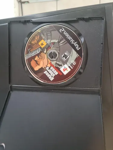 jogos de play 2 e PC 