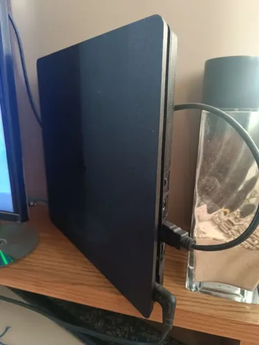 Ps4 slim 1 tera