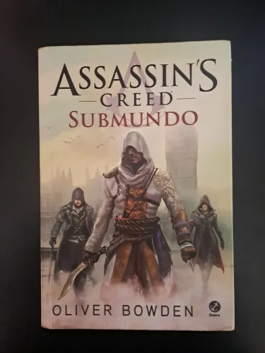 Livro Assasins Creed Submundo