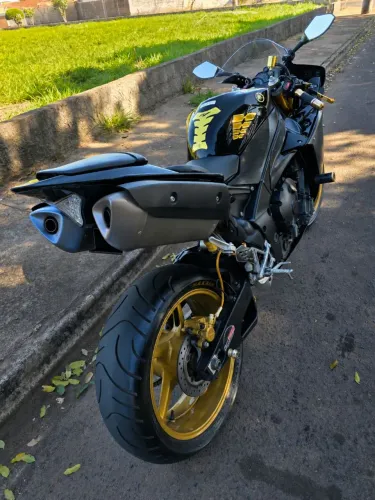 Moto r1 raridade impecável 