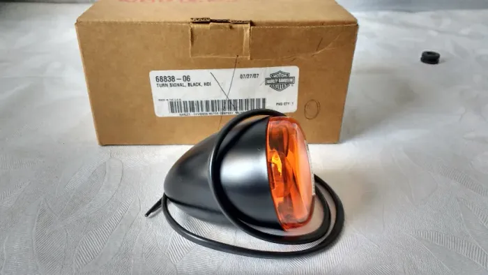 Pisca traseiro de LED XL1200N (Nightster) 2008-2009