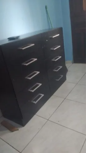 Vende-se cômoda 10 gavetas