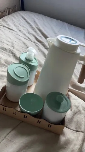 Kit higiene c/ garrafa térmica 