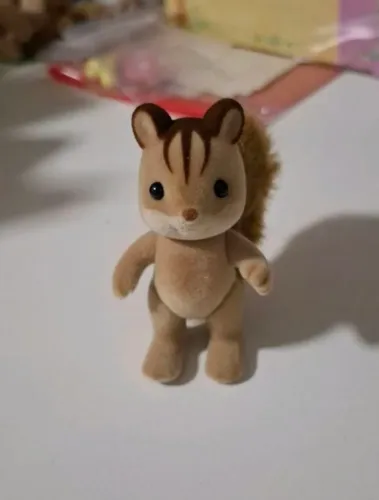esquilo criança sylvanian families