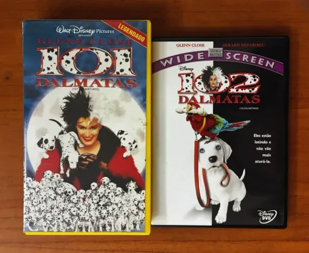 Combo DVD e VHS Disney - 101 Dálmatas e 102 Dálmatas.
