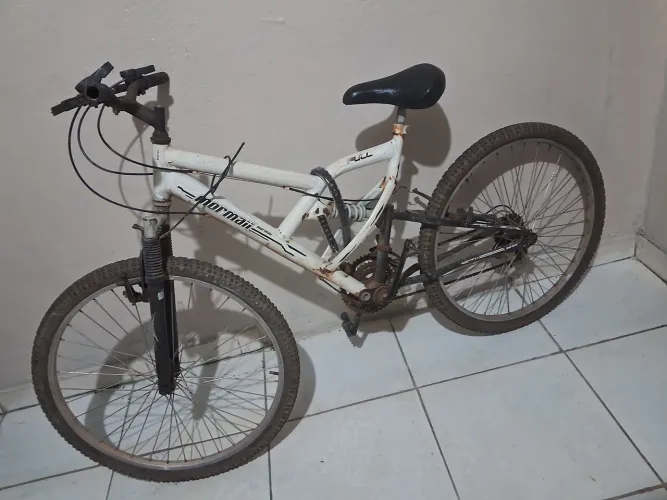 Vender se bicicleta pra retirar peças ou arruma