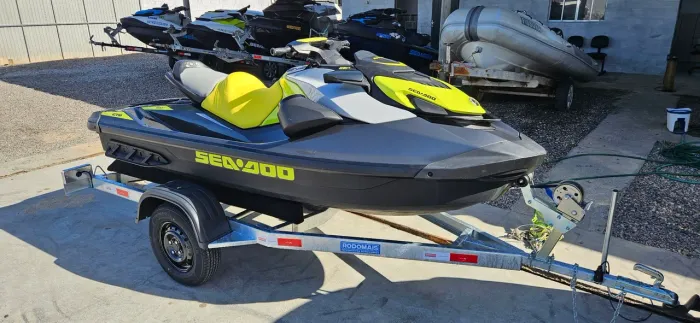Jetski Seadoo GTR 230 não é GTI
