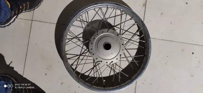 Roda de moto Honda 125 original 