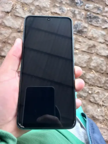 Rdemi 11 128 giga 6+ 2 de ram