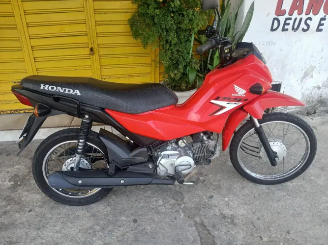 Vendo uma honda,2025/2026/valor:12.300 fone: *36