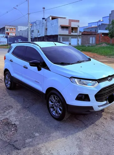 Ford Ecosport Freestyle 1.6 16V Flex 5P 2015